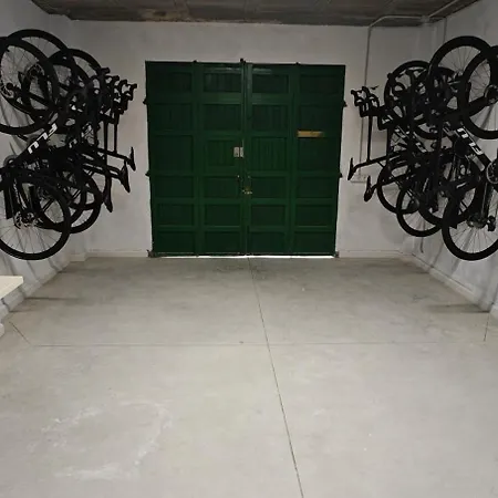 Albercutx Pollentia 1 アパート *